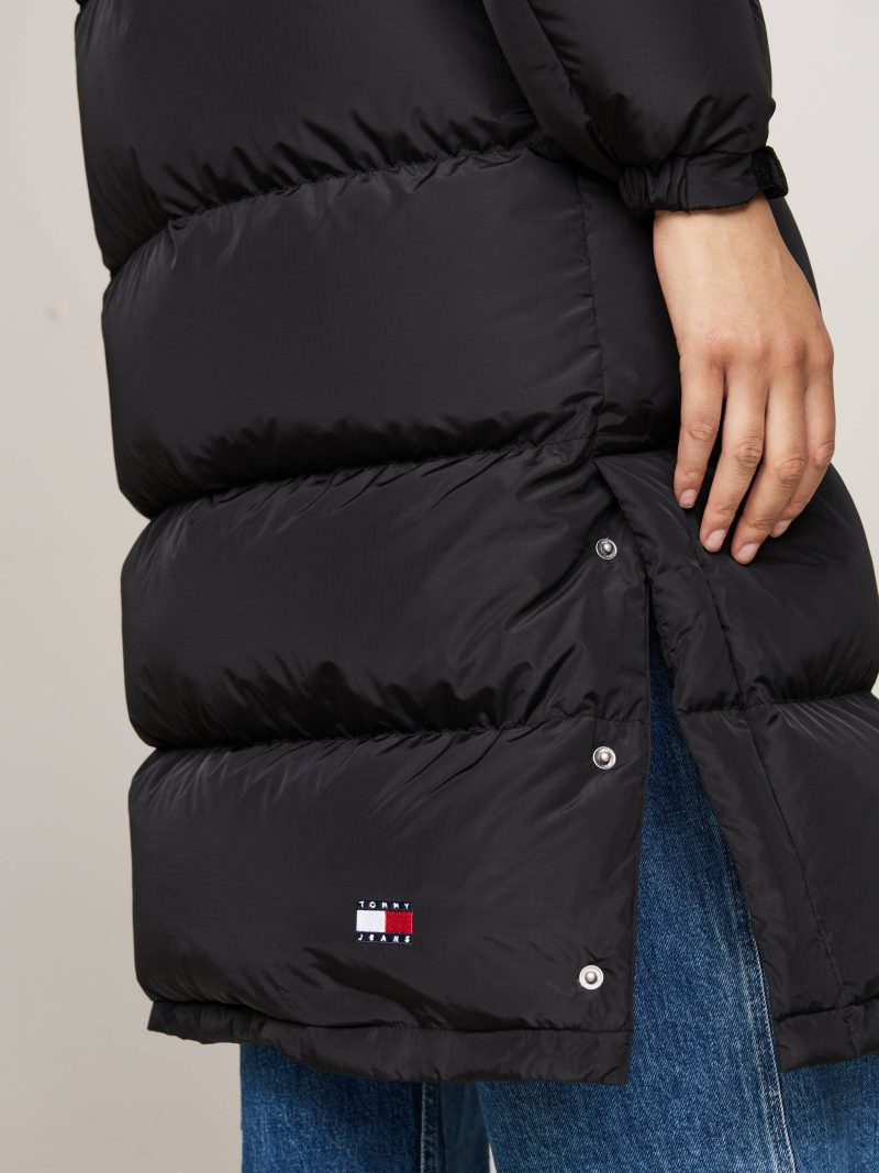Tommy Jeans dámský péřový černý zimní kabát