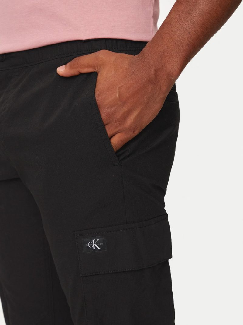 Calvin Klein pánské černé cargo kalhoty
