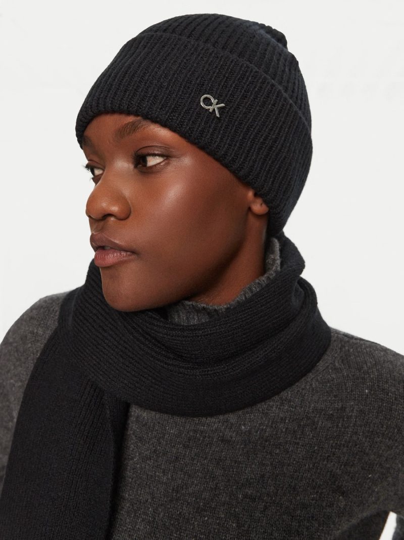 Calvin Klein dámská černá sada čepice a šál